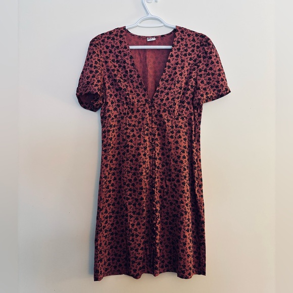 Bila Dresses & Skirts - Bila Black and Red Floral Button-up Dress